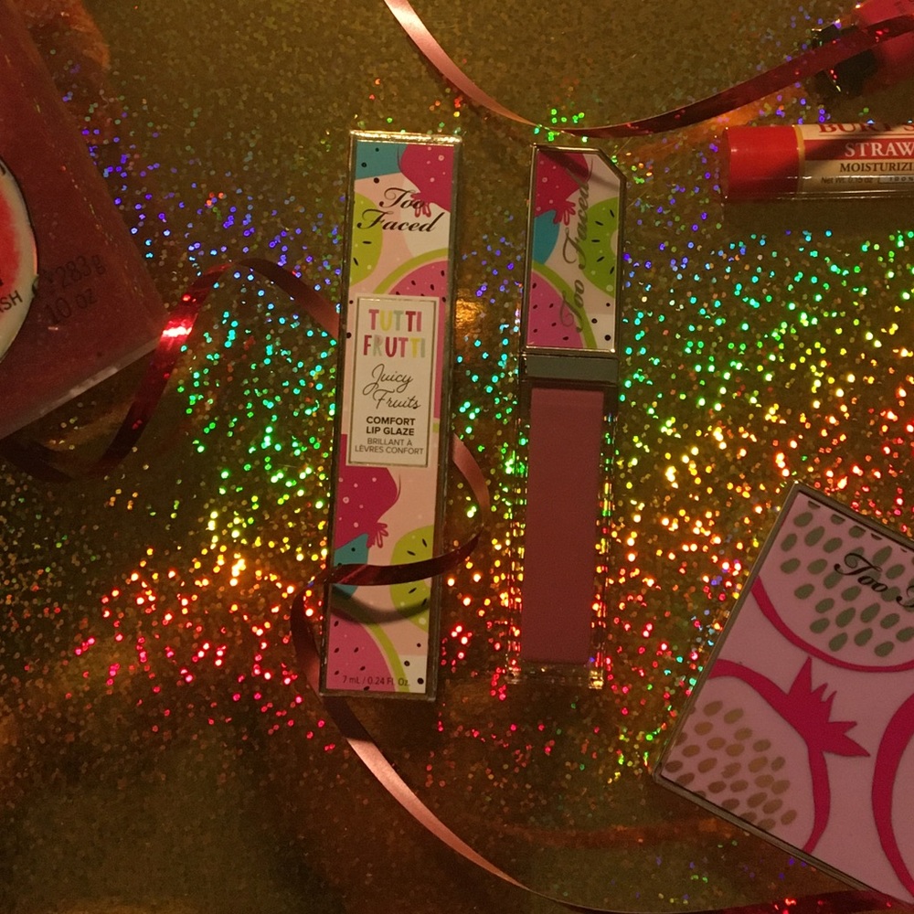1 LEFT! Comfort Lip Glaze in Home Slice